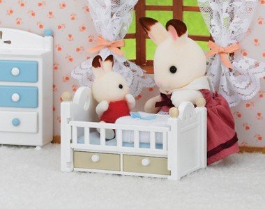 Sylvanian Families Набор Малыш и детская кроватка